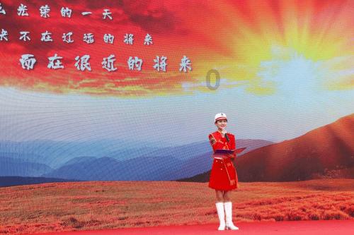 我怀孕期间老公对着前女友照片自卫？游戏画面